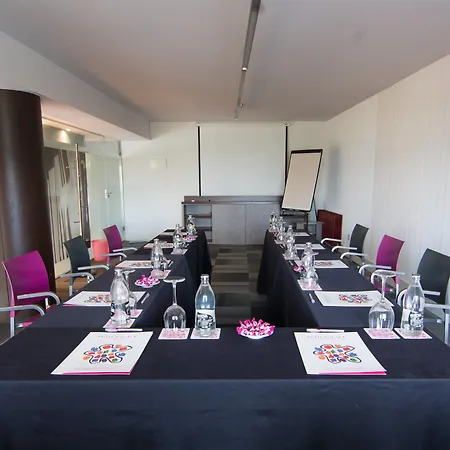 Petit Palace Tamarises Getxo