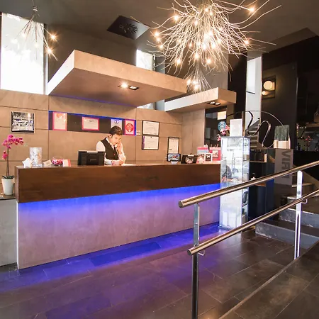 Petit Palace Tamarises Getxo