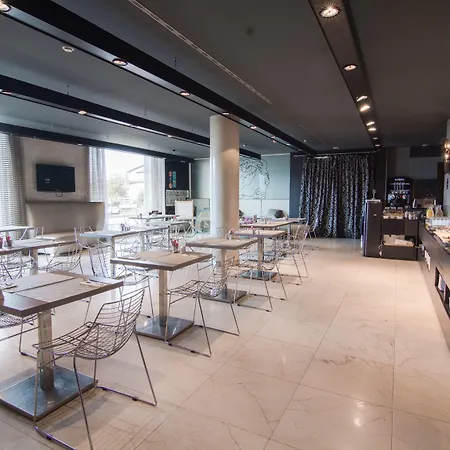 Petit Palace Tamarises Getxo