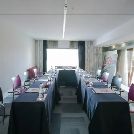 Petit Palace Tamarises Getxo