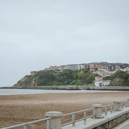 Hotel Petit Palace Tamarises Getxo