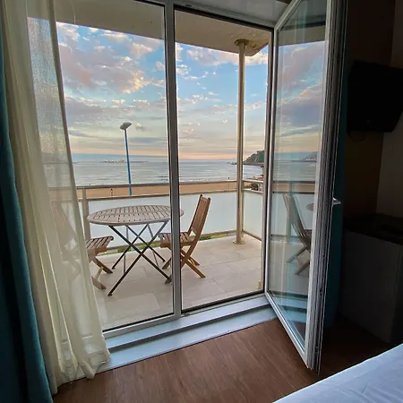 Petit Palace Tamarises 3*