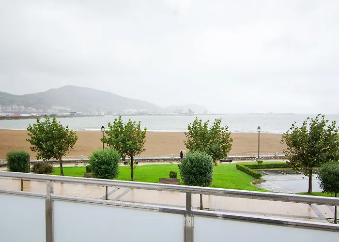 Petit Palace Tamarises Getxo