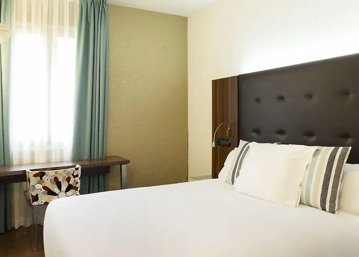 Petit Palace Tamarises