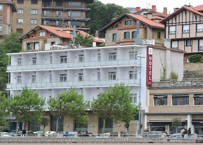 Petit Palace Tamarises Hotel