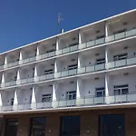 多摩升佩蒂特宫酒店 3*
