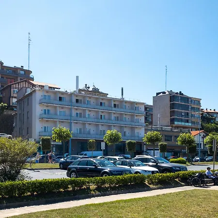 Petit Palace Tamarises Hotel