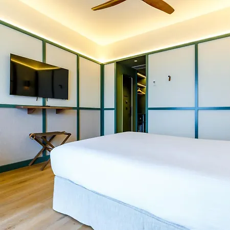 Szálloda Petit Palace Tamarises Getxo