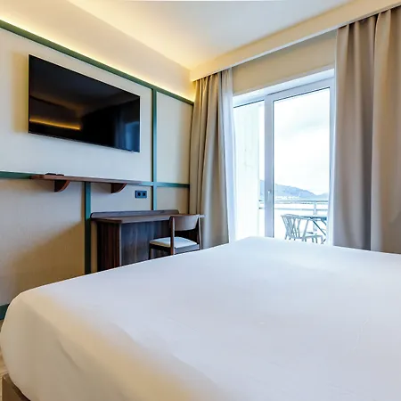 Petit Palace Tamarises 3* Getxo