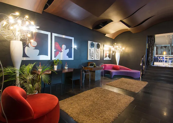 Hotel Petit Palace Tamarises 3*