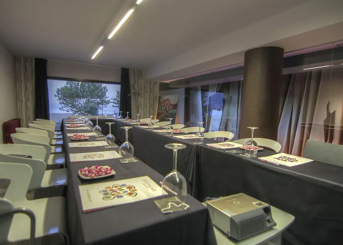 Petit Palace Tamarises Getxo