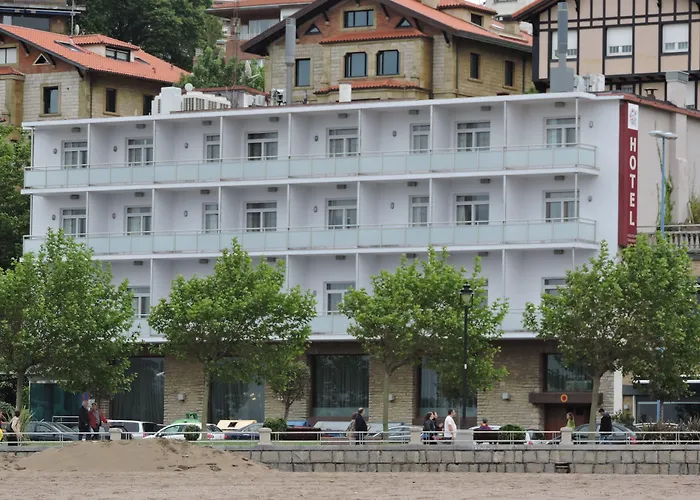 Hotel Petit Palace Tamarises Getxo