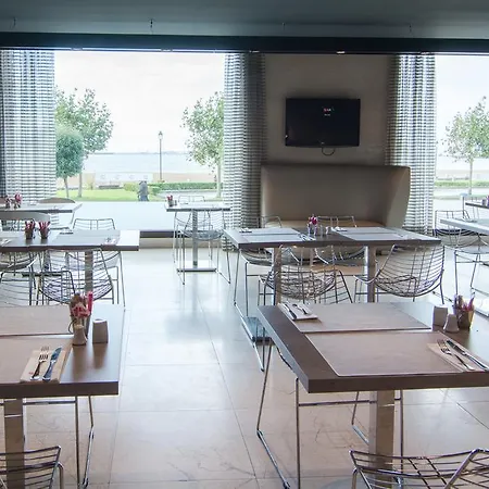 Petit Palace Tamarises 3* Getxo